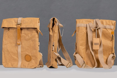 Rucksack aus Kraftpapier – die Alternative zu leder- und kunststoffbasierten Pendants. Quelle: FNR/Guido Kirchner.